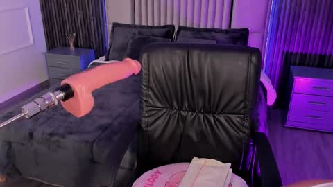 Lilly Ortiz online show from March 5, 2025, 4:24 pm