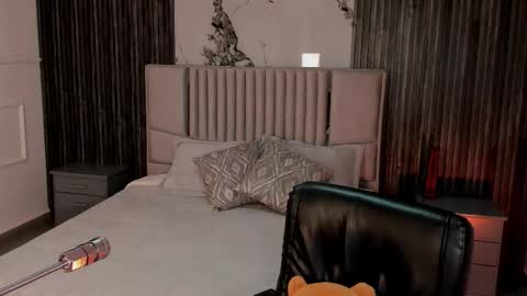 Lilly Ortiz online show from February 13, 2026, 8:49 pm