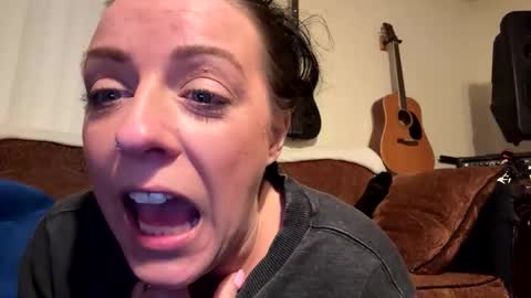 BrunetteBeauty online show from March 5, 2026, 6:31 am