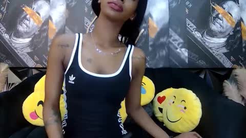 lilmissbaddiexxx online show from February 28, 2026, 4:52 pm
