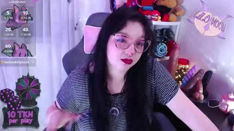 Lilo  online show from November 12, 2025, 1:44 pm