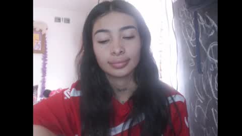 lil palacio online show from December 27, 2024, 2:54 pm