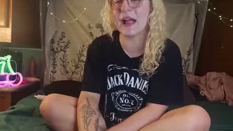 LilPies  online show from July 14, 2026, 6:07 am