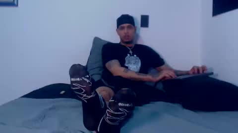  ONLYFANS   online show from September 19, 2025, 5:53 am