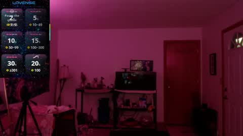 Snapshot of lilsirenluna chatting on June 8, 2026, 4:13 am Luna online show from June 8, 2026, 4:13 am