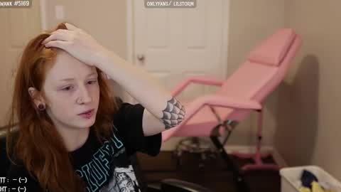 Snapshot of lilst0rm chatting on February 26, 2025, 1:52 pm lil or red online show from February 26, 2025, 1:52 pm