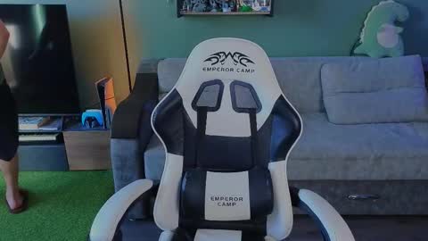 Snapshot of lilteddyboy chatting on October 18, 2025, 9:43 am lilteddyboy online show from October 18, 2025, 9:43 am