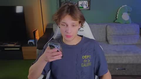 Snapshot of lilteddyboy chatting on October 19, 2025, 2:40 pm lilteddyboy online show from October 19, 2025, 2:40 pm