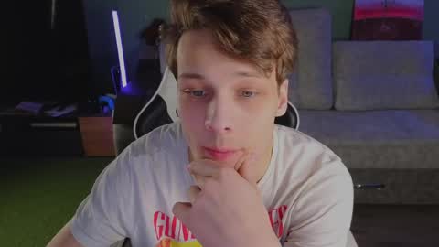 lilteddyboy online show from March 22, 2026, 6:22 pm