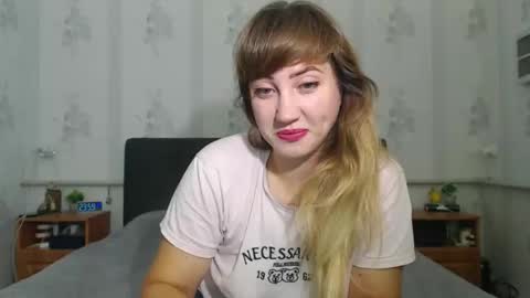 Snapshot of lilu_cute25 chatting on October 24, 2025, 9:00 pm lilu_cute25 online show from October 24, 2025, 9:00 pm