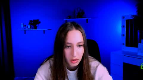 lilu_pink online show from October 3, 2025, 12:46 pm