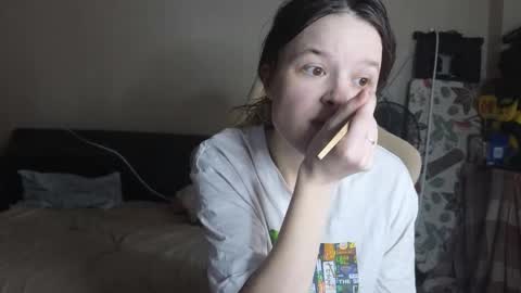 lily_and_jake online show from November 22, 2025, 5:28 am