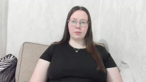 Lily Chays online show from January 18, 2026, 7:06 pm