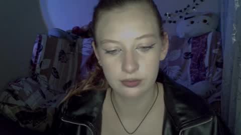 lily_ember online show from December 5, 2025, 6:37 pm