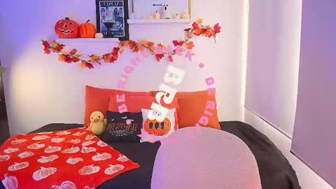 just lily online show from October 29, 2025, 9:38 pm