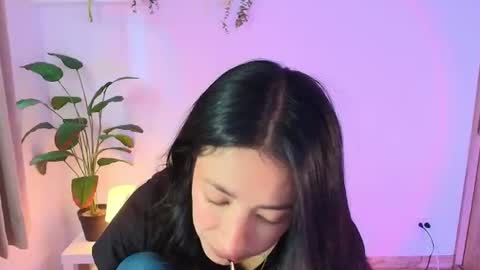 Snapshot of lily_evans_ chatting on June 20, 2026, 10:12 pm just lily online show from June 20, 2026, 10:12 pm