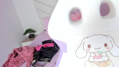 Snapshot of lily_evil chatting on March 12, 2025, 5:07 pm online show from March 12, 2025, 5:07 pm