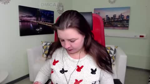 Lily online show from February 9, 2026, 8:29 am