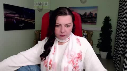 Lily online show from April 19, 2026, 6:02 am