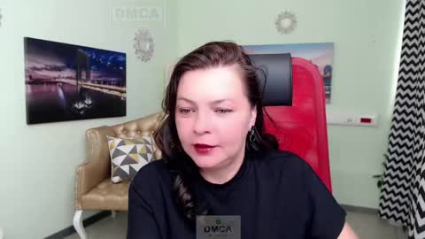 Lily online show from May 28, 2026, 2:53 am
