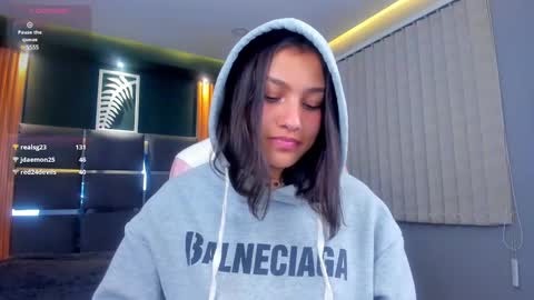 Lily online show from February 20, 2025, 10:16 am