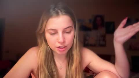 Snapshot of lily_smily chatting on March 27, 2026, 8:52 pm Lily online show from March 27, 2026, 8:52 pm