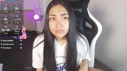 Snapshot of lily_waist chatting on October 27, 2025, 2:59 am lily_waist online show from October 27, 2025, 2:59 am