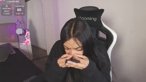 Snapshot of lily_waist chatting on November 1, 2025, 11:12 am lily_waist online show from November 1, 2025, 11:12 am