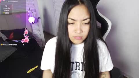 Snapshot of lily_waist chatting on November 11, 2025, 11:10 am lily_waist online show from November 11, 2025, 11:10 am