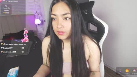 Snapshot of lily_waist chatting on November 14, 2025, 3:27 am lily_waist online show from November 14, 2025, 3:27 am