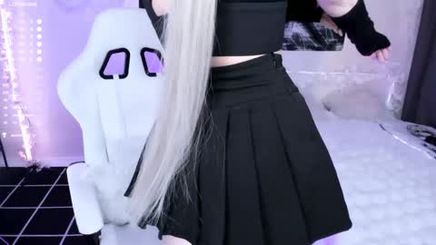 Lily online show from April 30, 2026, 1:12 am