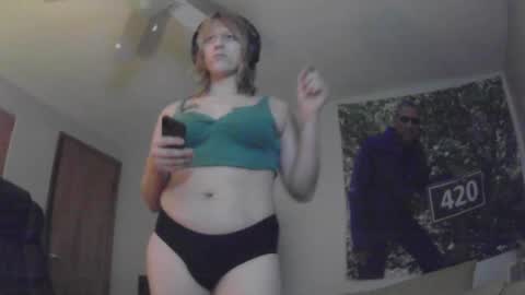 lilybvixen online show from October 9, 2025, 3:26 am