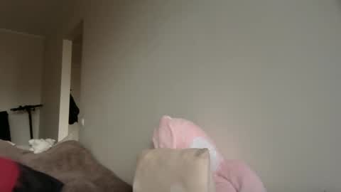 Snapshot of lilycandy_ chatting on October 28, 2025, 11:58 am lilycandy_ online show from October 28, 2025, 11:58 am