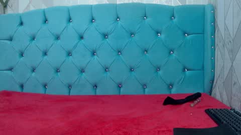 Lily online show from January 25, 2025, 1:41 pm
