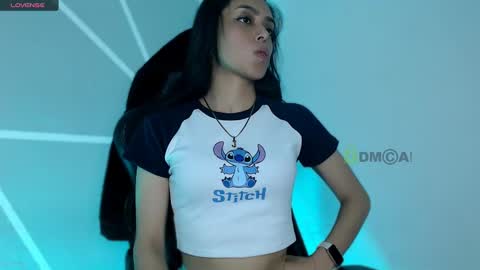 Snapshot of lilylouisee_ chatting on December 11, 2024, 12:23 am Liliana louise online show from December 11, 2024, 12:23 am