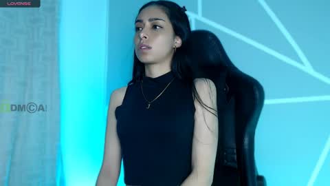 Snapshot of lilylouisee_ chatting on January 4, 2025, 12:16 am Liliana louise online show from January 4, 2025, 12:16 am