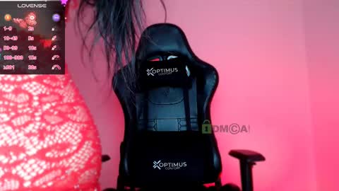 Snapshot of lilylouisee_ chatting on February 28, 2025, 12:43 am Liliana louise online show from February 28, 2025, 12:43 am