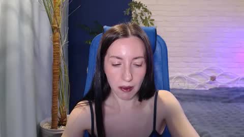 Lily online show from September 29, 2025, 3:22 am