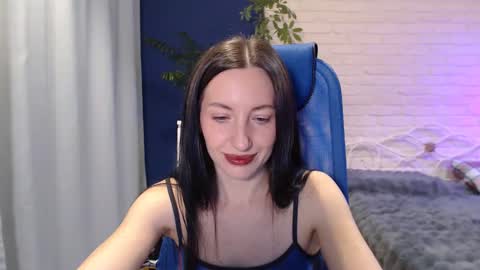 Lily online show from October 4, 2025, 11:08 am