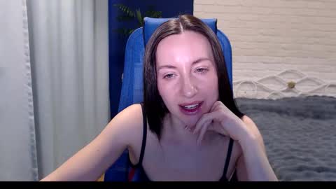 Lily online show from December 23, 2025, 5:27 am