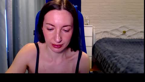 Lily online show from February 12, 2026, 7:47 am