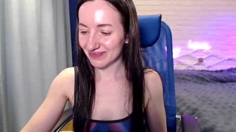 Lily online show from March 19, 2026, 5:22 am