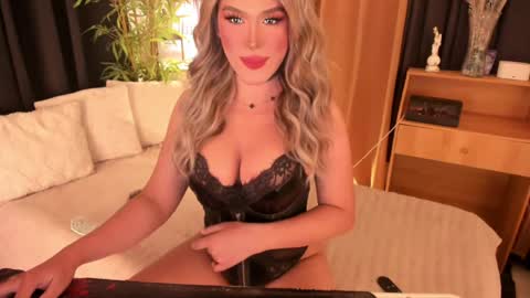 IM YOUR TRUE GODESS Lilymonstercock online show from April 9, 2026, 5:07 am