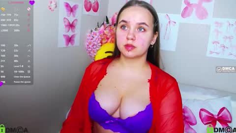 Snapshot of lilysweet13 chatting on September 15, 2025, 7:41 am Lily online show from September 15, 2025, 7:41 am