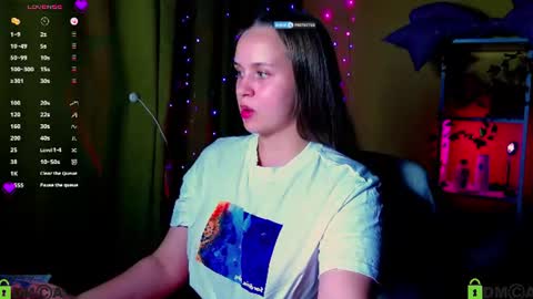 Lily online show from July 19, 2026, 5:49 pm