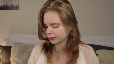 Snapshot of lilytways chatting on May 7, 2026, 7:30 pm Julie online show from May 7, 2026, 7:30 pm
