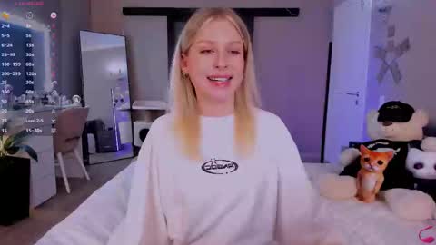 Lily online show from February 13, 2025, 6:05 pm