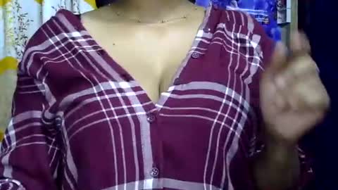 limaakter246618 online show from October 20, 2025, 6:52 pm