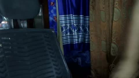 limaakter246618 online show from December 5, 2025, 9:29 am