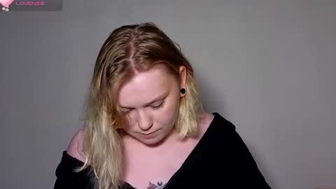 Snapshot of lime_cat chatting on September 22, 2025, 8:33 pm lime cat online show from September 22, 2025, 8:33 pm